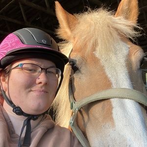 Meet your Posher, Marissa